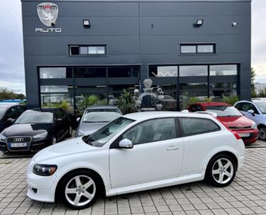 VOLVO C30 1.6 D 110CH R-DESIGN