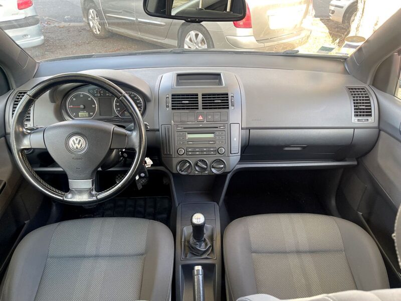 VOLKSWAGEN POLO 2009