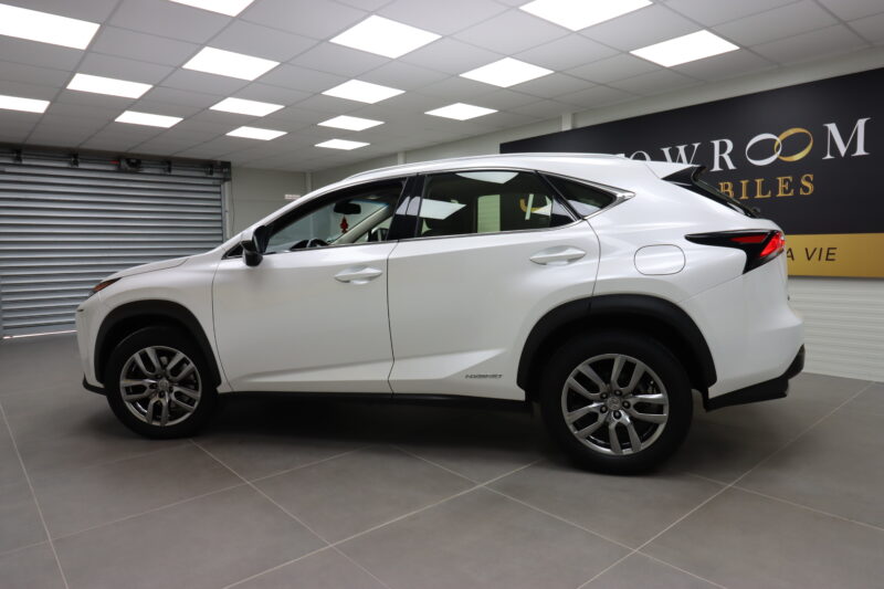 LEXUS NX300H 2016