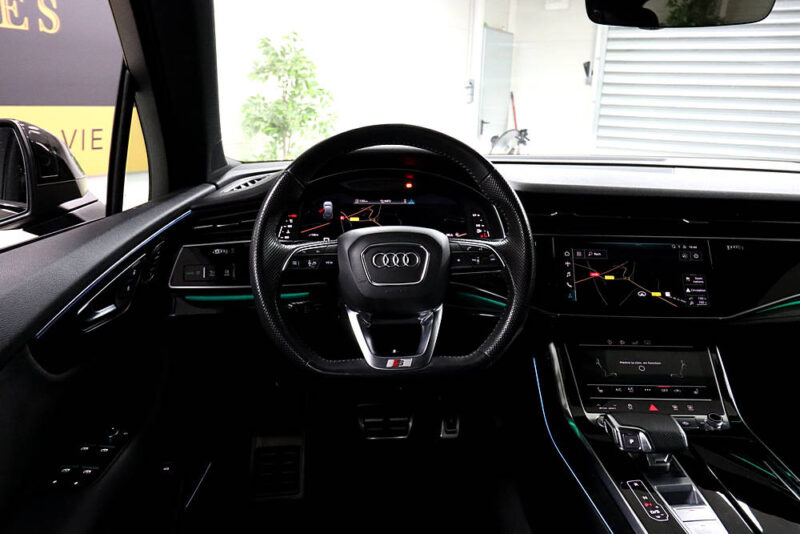 AUDI Q7 2020