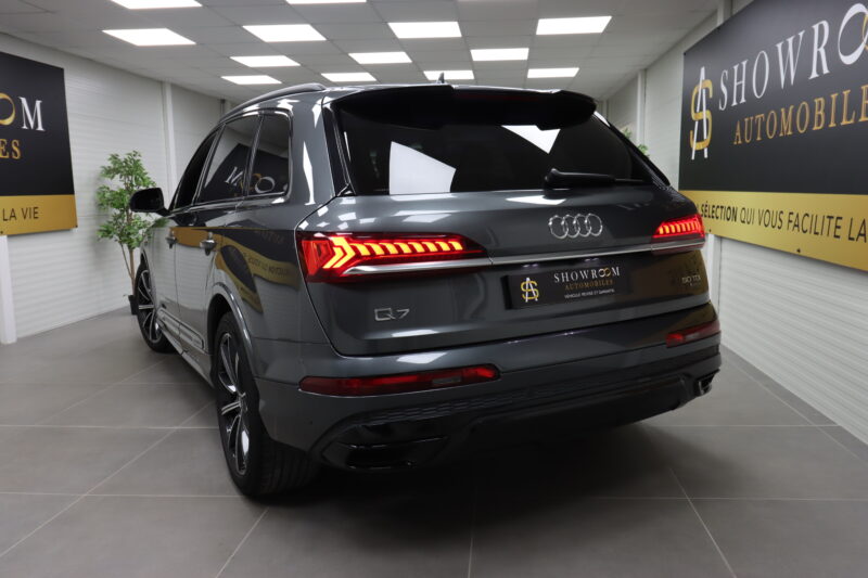 AUDI Q7 2020