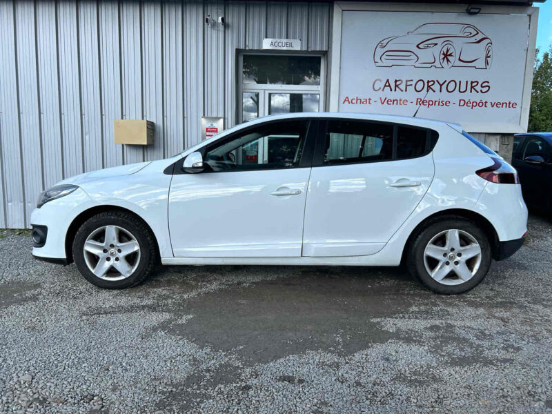 RENAULT MEGANE III  2015