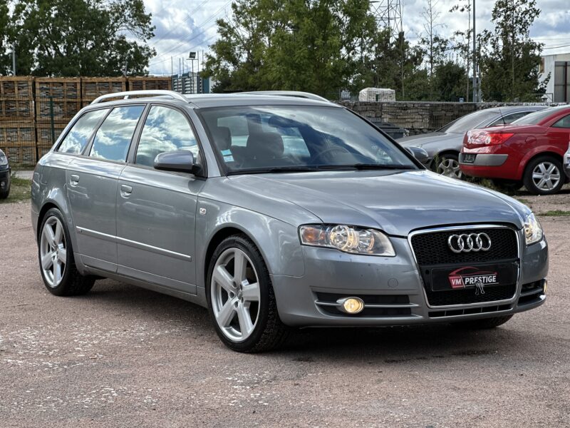 AUDI A4 AVANT S-LINE