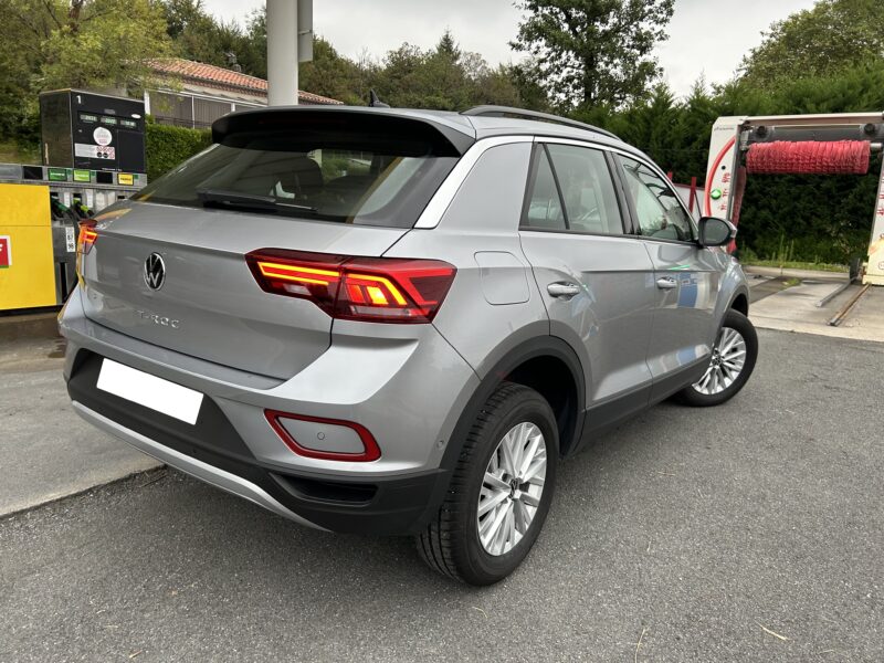 VOLKSWAGEN T-ROC 2023