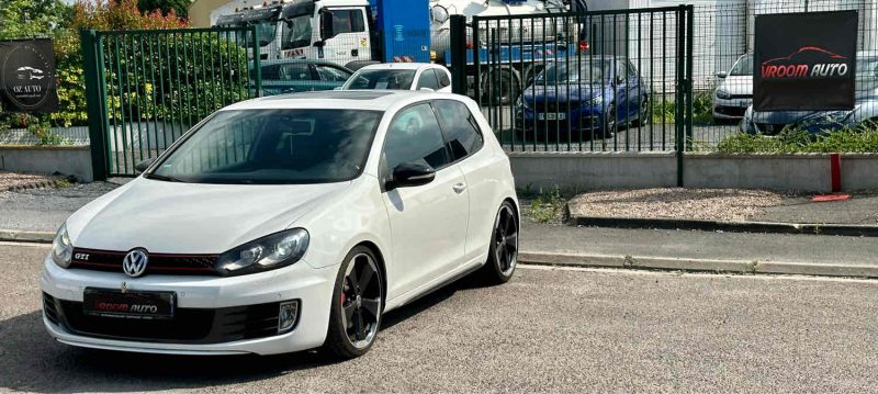 Volkswagen Golf 6 VI GTI 2.0 TSI 211ch DSG6 Toit Ouvrant 3p