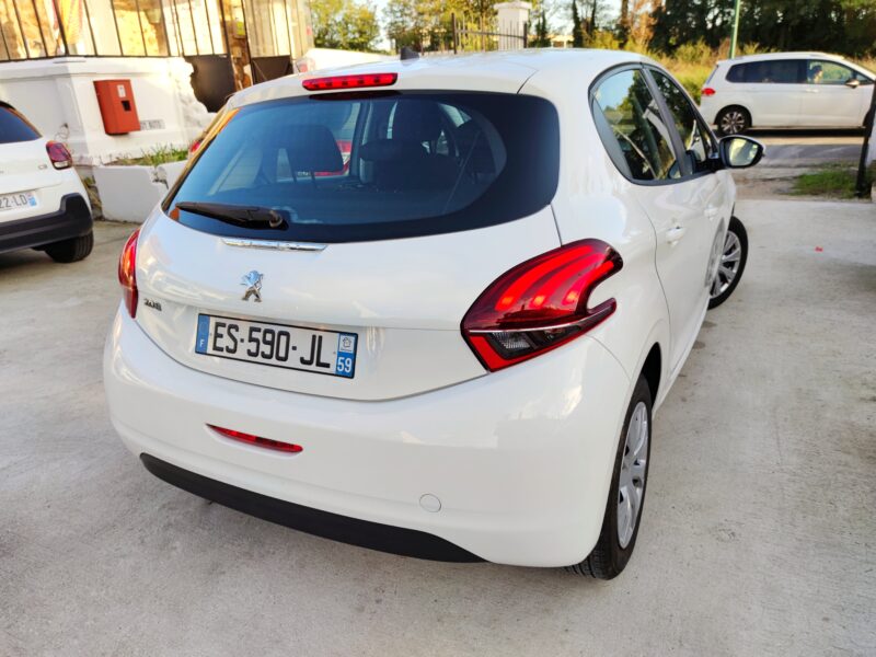 PEUGEOT 208 I 2017