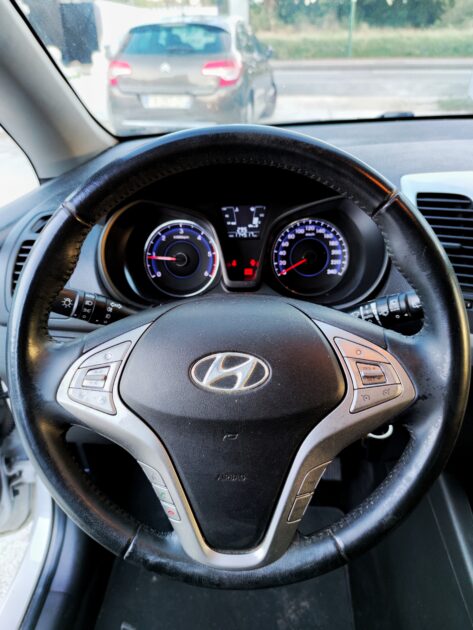 HYUNDAI IX20 2013