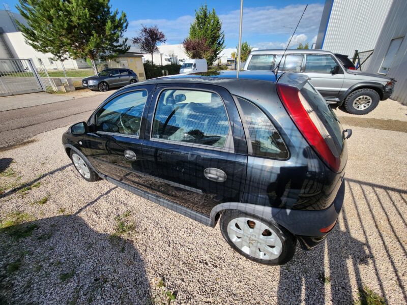 OPEL CORSA 2002