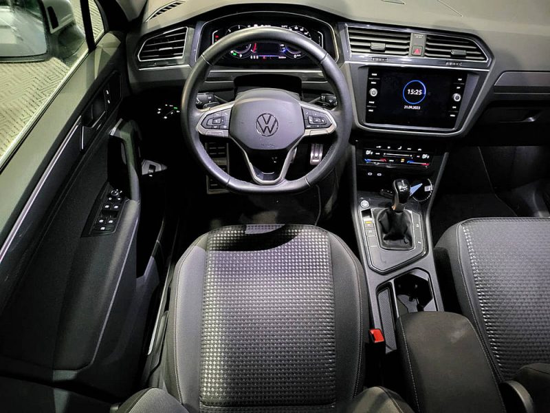 VOLKSWAGEN TIGUAN 2.0 TDI 150cv Active DSG7 // APPLE CARPLAY/CHARGEUR A INDUCTION/CAMERA DE RECUL