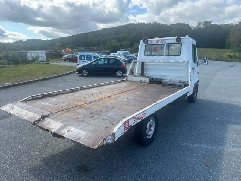 MERCEDES T1 Camionnette 1982 Plateau coulissant