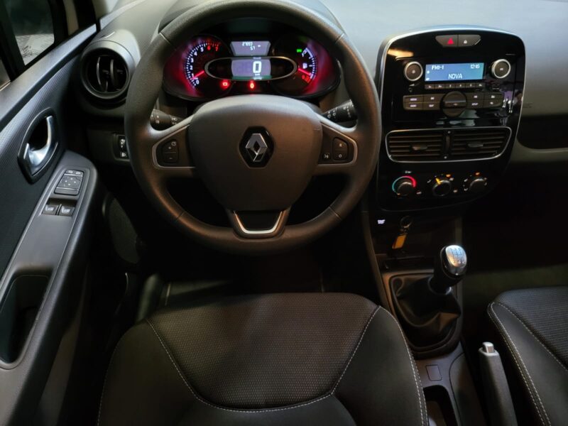 RENAULT CLIO IV 1.2L 16V 75CH LIFE PREMIERE MAIN FAIBLE KILOMETRAGE ENTRETIEN RENAULT