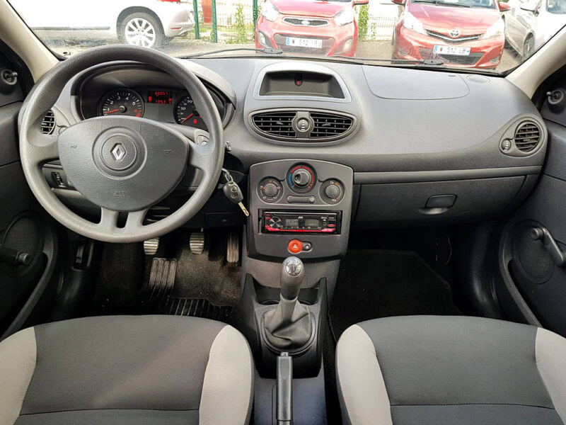 RENAULT CLIO III 1.2i 75CV EXPRESSION