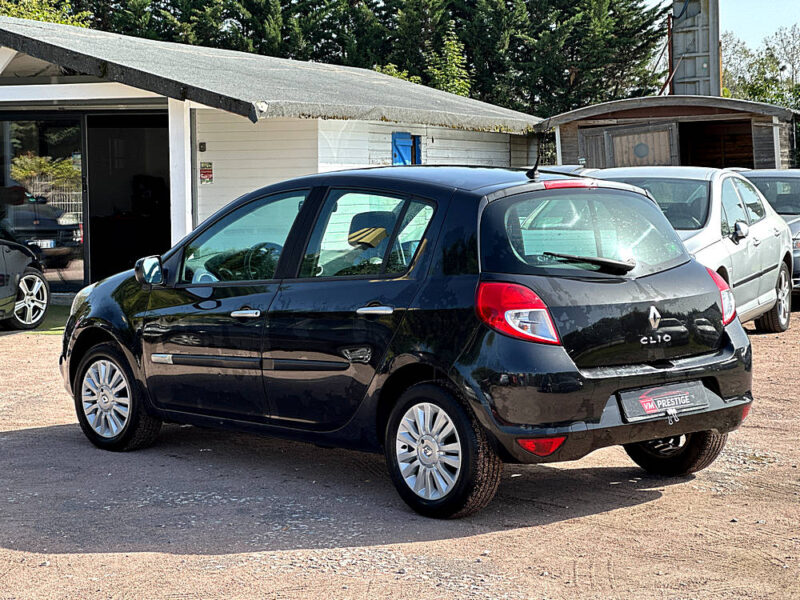 RENAULT CLIO 3 2010