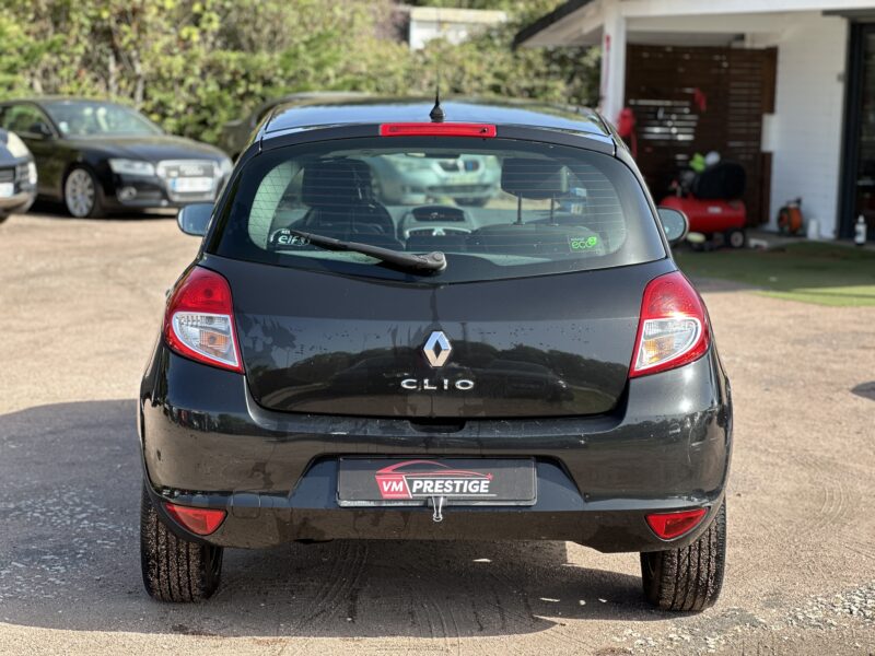 RENAULT CLIO 3 2010