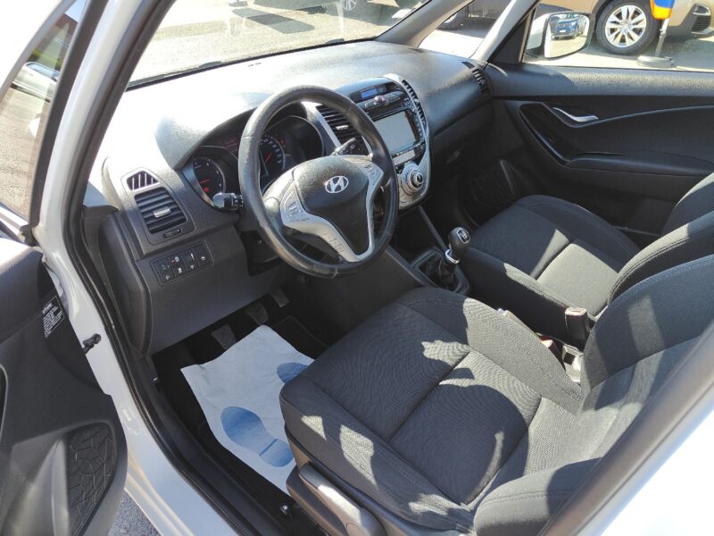 HYUNDAI IX20 1.4 CRDi 90cv PREMIUM 