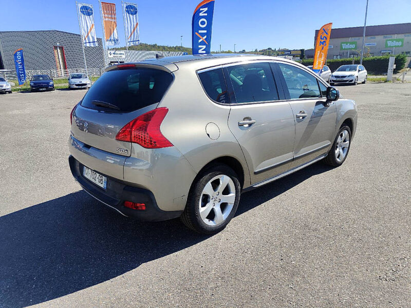 PEUGEOT 3008  1.6 HDi 114cv 