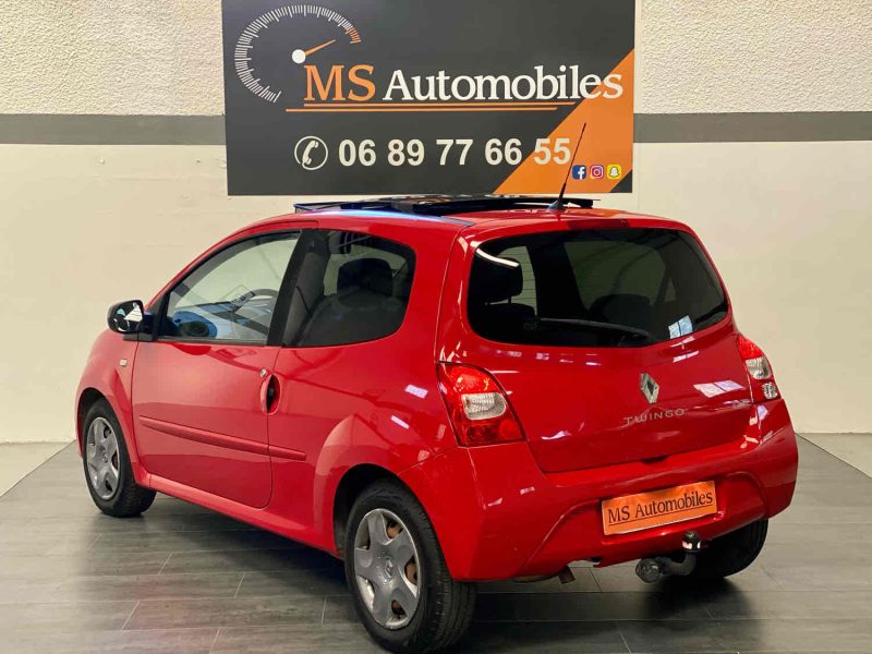 RENAULT TWINGO II 2011