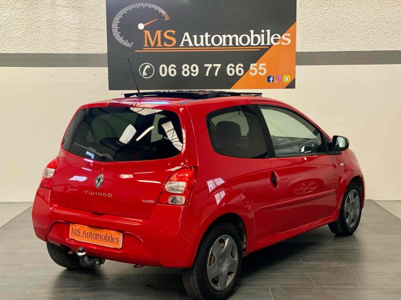 RENAULT TWINGO II 2011