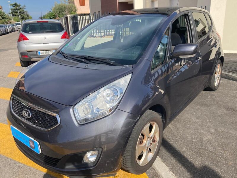 KIA VENGA 2015