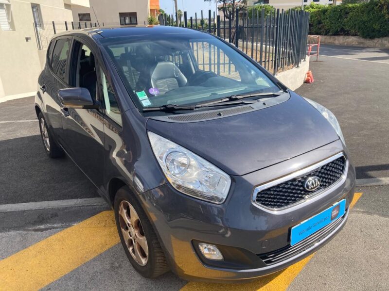 KIA VENGA 2015