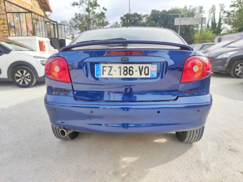 RENAULT MEGANE COUPE 2001