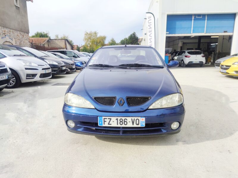 RENAULT MEGANE COUPE 2001