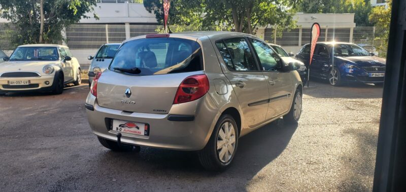 Renault Clio III 1.5l Dci 68ch, *Idéale jeune conducteur*, 