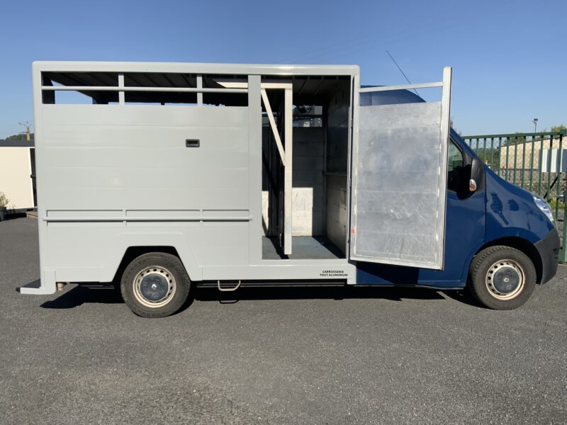 RENAULT MASTER III Camionnette 2018