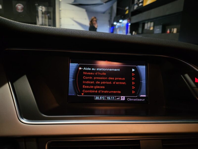 AUDI A4 2.0 TDI 150cv Business Line Multitronic // RADAR-AR/GPS/BLUETOOTH