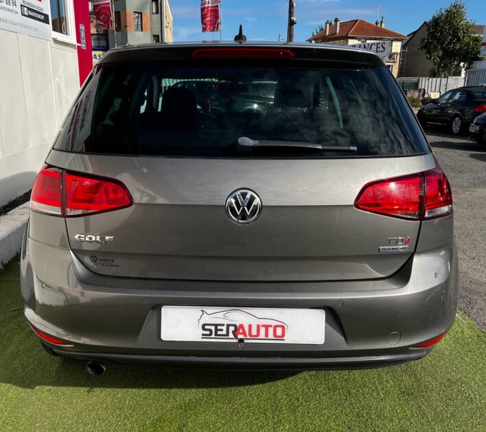 VOLKSWAGEN GOLF VII 2013