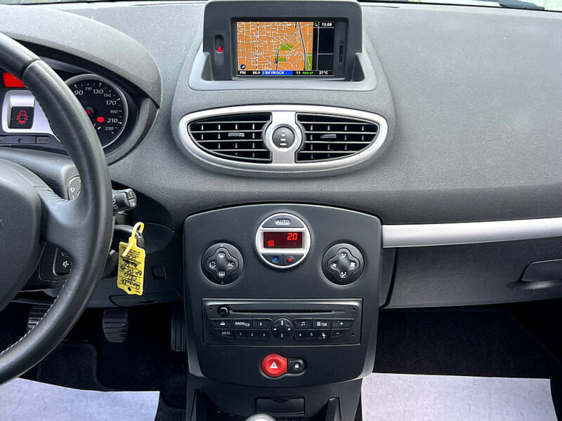 RENAULT CLIO 3 III PHASE 2 ESTATE 1.2 100 Cv BREAK / GPS TOMTOM BLUETOOTH CRIT AIR 1 - Garantie1an