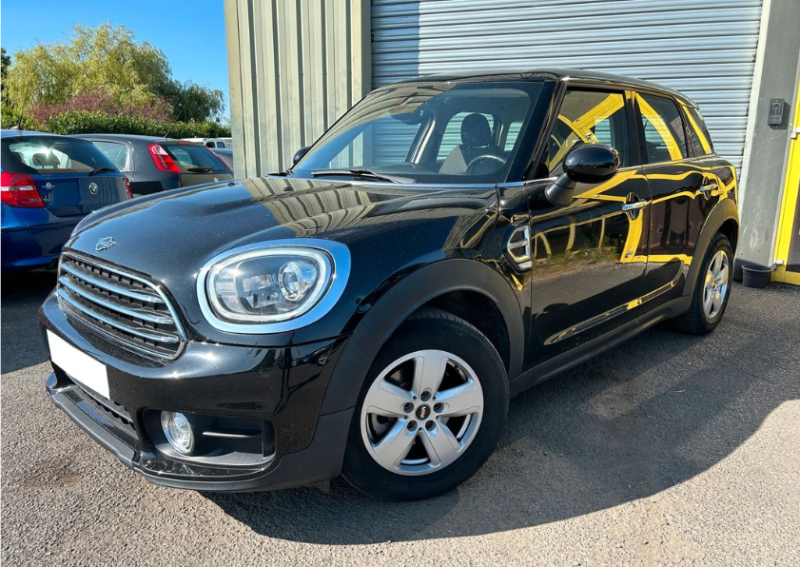 Mini Countryman One D 116ch Business Design