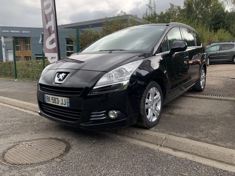 PEUGEOT 5008 1.6HDI 112CV