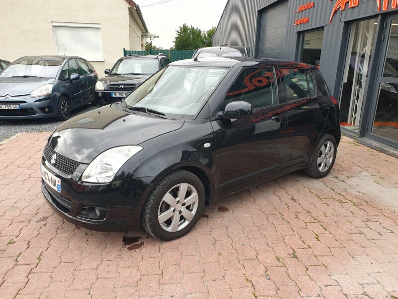 SUZUKI SWIFT 2009