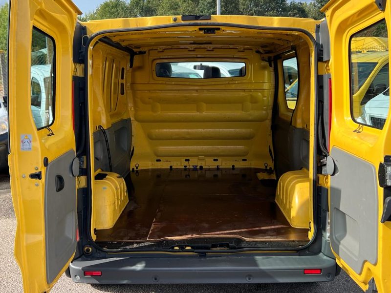 RENAULT TRAFIC II Camionnette 2014