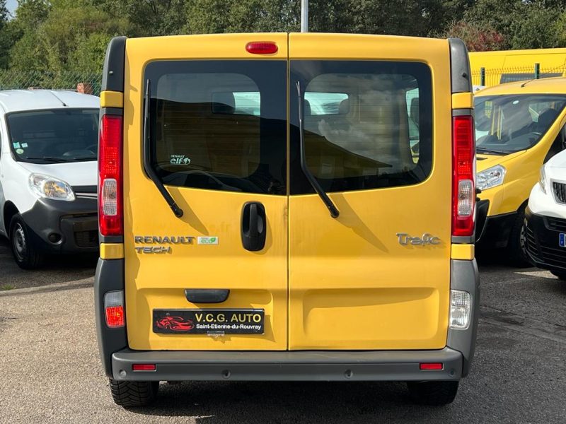 RENAULT TRAFIC II Camionnette 2014