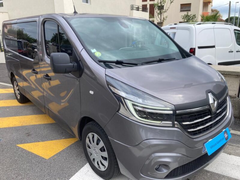 RENAULT TRAFIC 2020