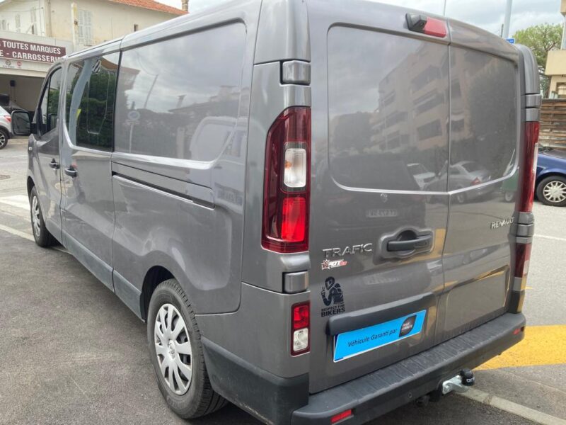 RENAULT TRAFIC 2020