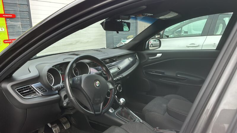 ALFA ROMEO GIULIETTA 2012