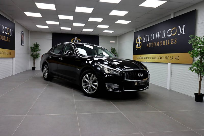 INFINITI Q70 2016