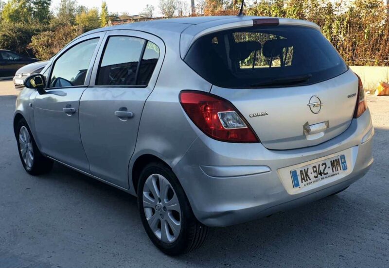 OPEL CORSA D 2008