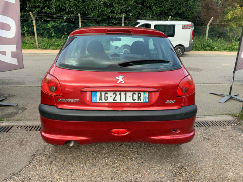 PEUGEOT 206 1.4i 75CV 