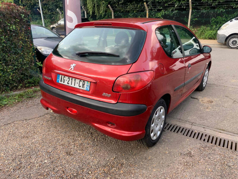 PEUGEOT 206 1.4i 75CV 