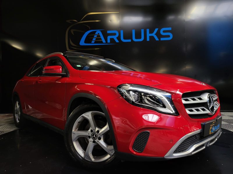 MERCEDES GLA 200 i 156cv SENSATION BVM6 TOIT OUVRANT / SIEGES BAQUET CHAUFFANT / GRAND GPS