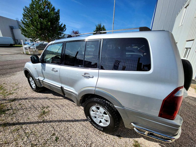 MITSUBISHI PAJERO III 2003