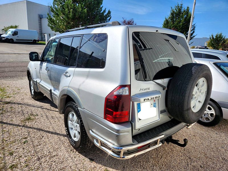 MITSUBISHI PAJERO III 2003