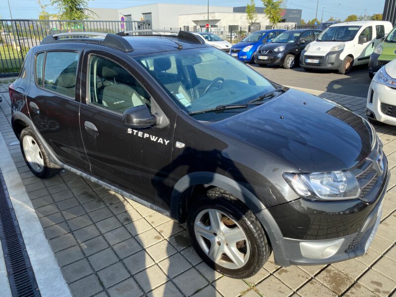 DACIA SANDERO TCE 90 STEPWAY PRESTIGE