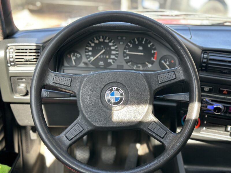 BMW SERIE 3 316i PAYEZ EN 4 X 