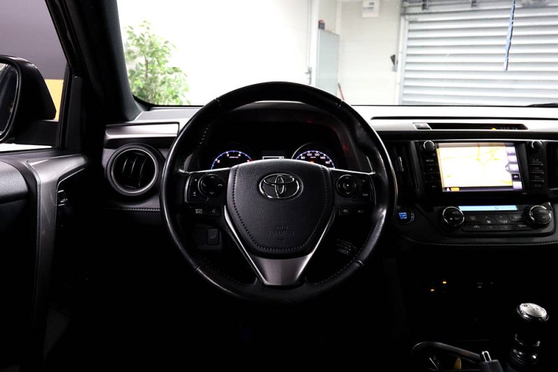 TOYOTA RAV 4 IV 2017