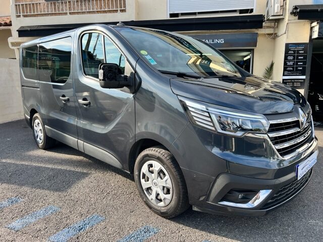 RENAULT TRAFIC III 2,0 DCI 150CH 8 PLACES  2021